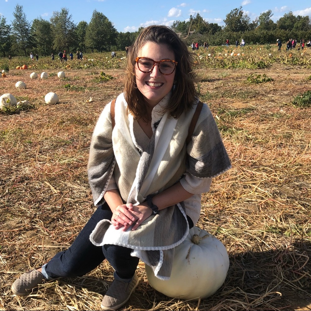 Meet your Posher, Stephanie